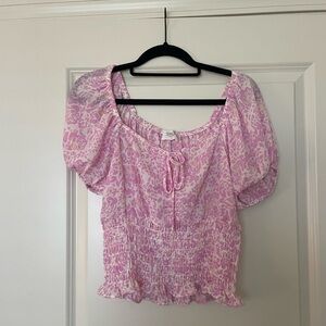 Pink and white medium top